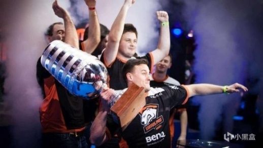 在首节比赛 在首节比赛