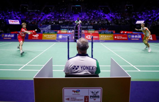 在首节比赛 在首节比赛