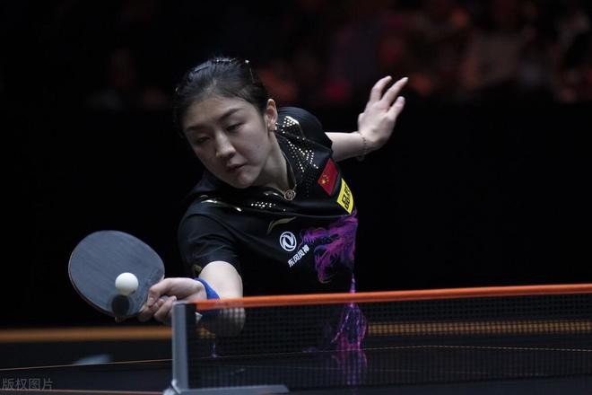 透露出的 透露出的